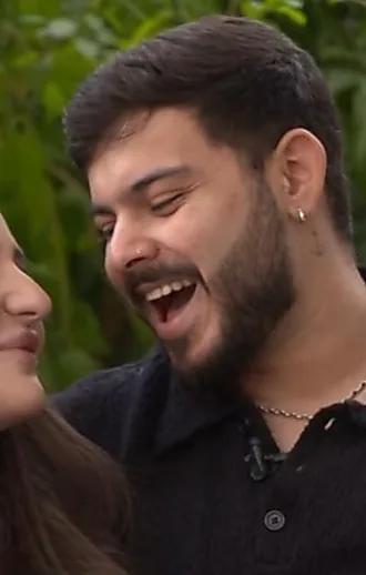 "הוא יהיה מאושר כל החיים": הזוגיות המרגשת של עומר ונקרט