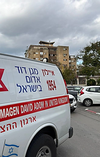 ילד בן 10 נפל מגובה בפארק שעשועים בחולון, מצבו קשה