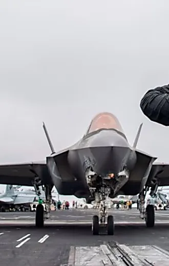 הזרוע הארוכה: ארה"ב משלימה את פריסת הכוחות סביב איראן