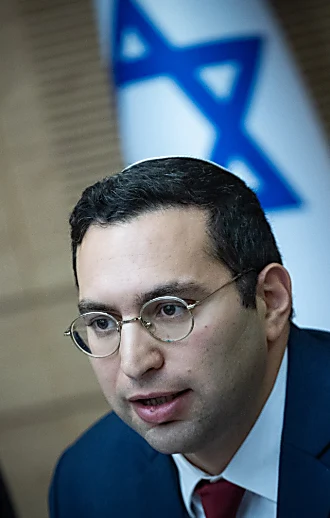 וסרלאוף מעיד: הרב יצחק יוסף פנה לבן גביר כדי שיתקוף את דרעי