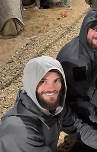 תנו לחיות לחיות בארה"ב: החיילים האמריקנים שאימצו כלבים מהעוטף