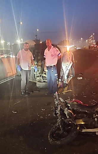 שני אופנוענים נהרגו בתאונות במרכז ובנגב, בת 75 נדרסה למוות