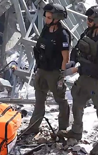 "אחת הזירות הקשות ביותר": הפגיעה בבית שמש מעיני השוטרים