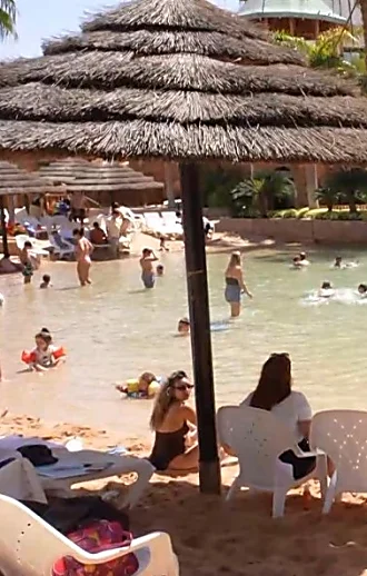 היי דרומה: הישראלים שמחפשים שקט מהאזעקות בעיר המקלט באילת