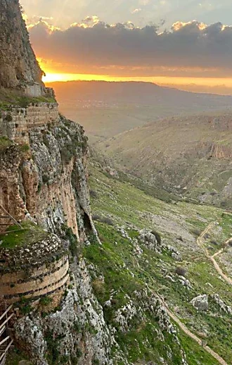 הכול ירוק ופורח: מטיילים באתרי הטבע שנפתחו מחדש בצפון הארץ