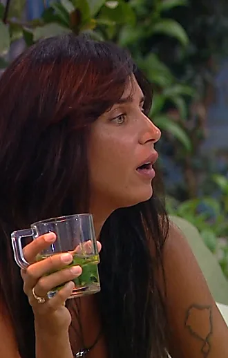"את קראת לי כלבה עכשיו?": הקרב של גל על הפירות יצא משליטה