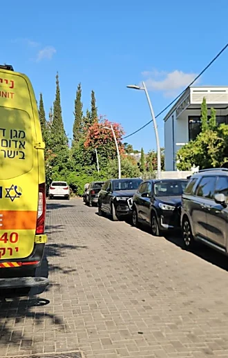 גבר טבע למוות באשדוד; תינוק נמשה במצב קשה מבריכה בהרצליה
