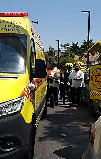 טרגדיה בלוד: נקבע מותו של ילד בן 5 שנשכח ברכב סגור