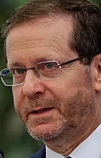 הרצוג התנצל בפני הצלמת: "התנהגות בזויה של עבריינים"