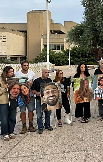 משפחות נפגעי 7.10: "יקירינו לא יצביעו היום, זכרו אותם בקלפי"