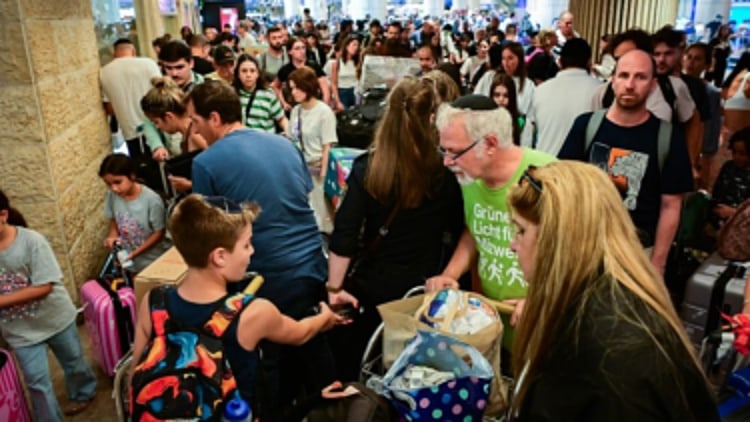 Disruptions at Ben Gurion Airport: Impacts on the Tourism Industry and Travelers