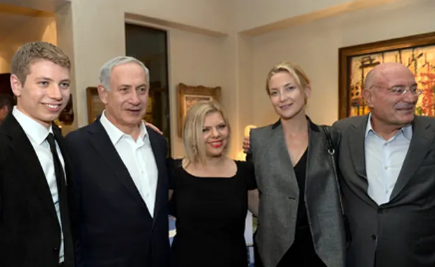 מילצ'ן ומשפחת נתניהו (פלאש 90 אבי אוחיון)