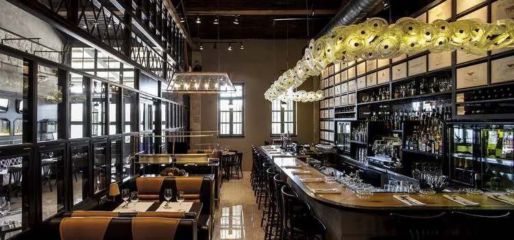 מסעדת אדום במתחם התחנה בירושלים