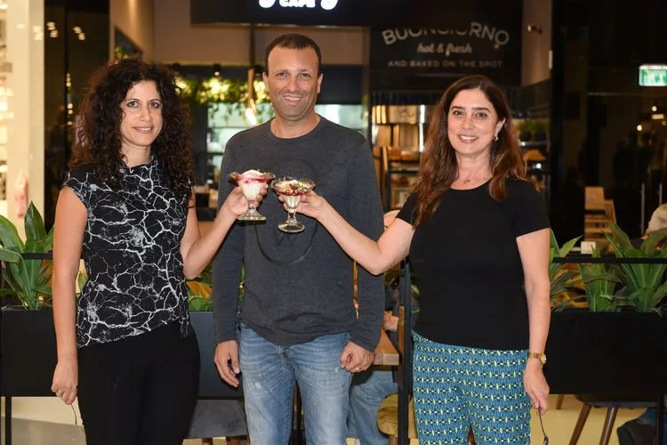 דרורית ניצני, יאיר מלכה ודפנה גיא שטגמן. צילום: אלעד גוטמן