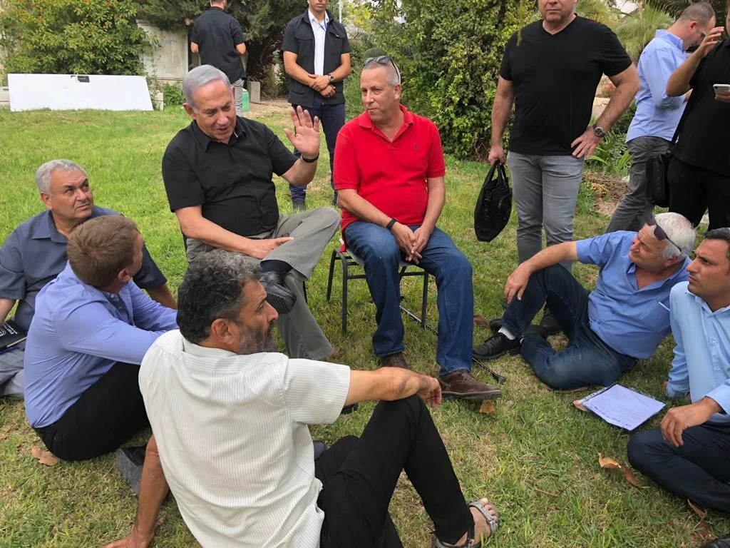 נתניהו עם ראשי רשויות במועצה איזורית חוף אשקלון