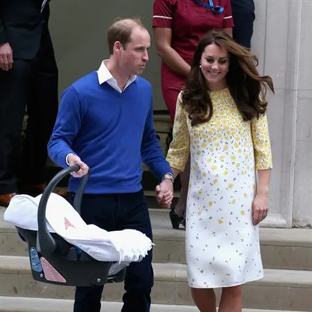 קייט שעות לאחר לידתה השניה