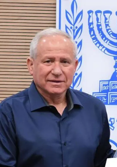 אבי דיכטר