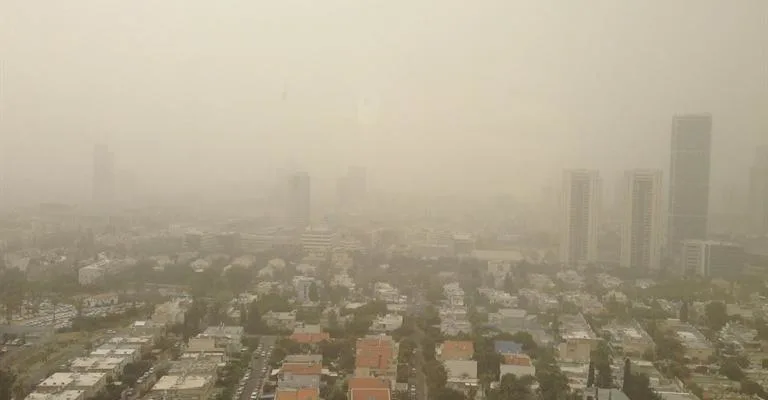 אובך בתל אביב (ארכיון)