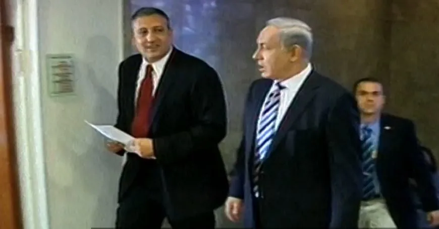 נתניהו ויעץ התקשורת ניר חפץ