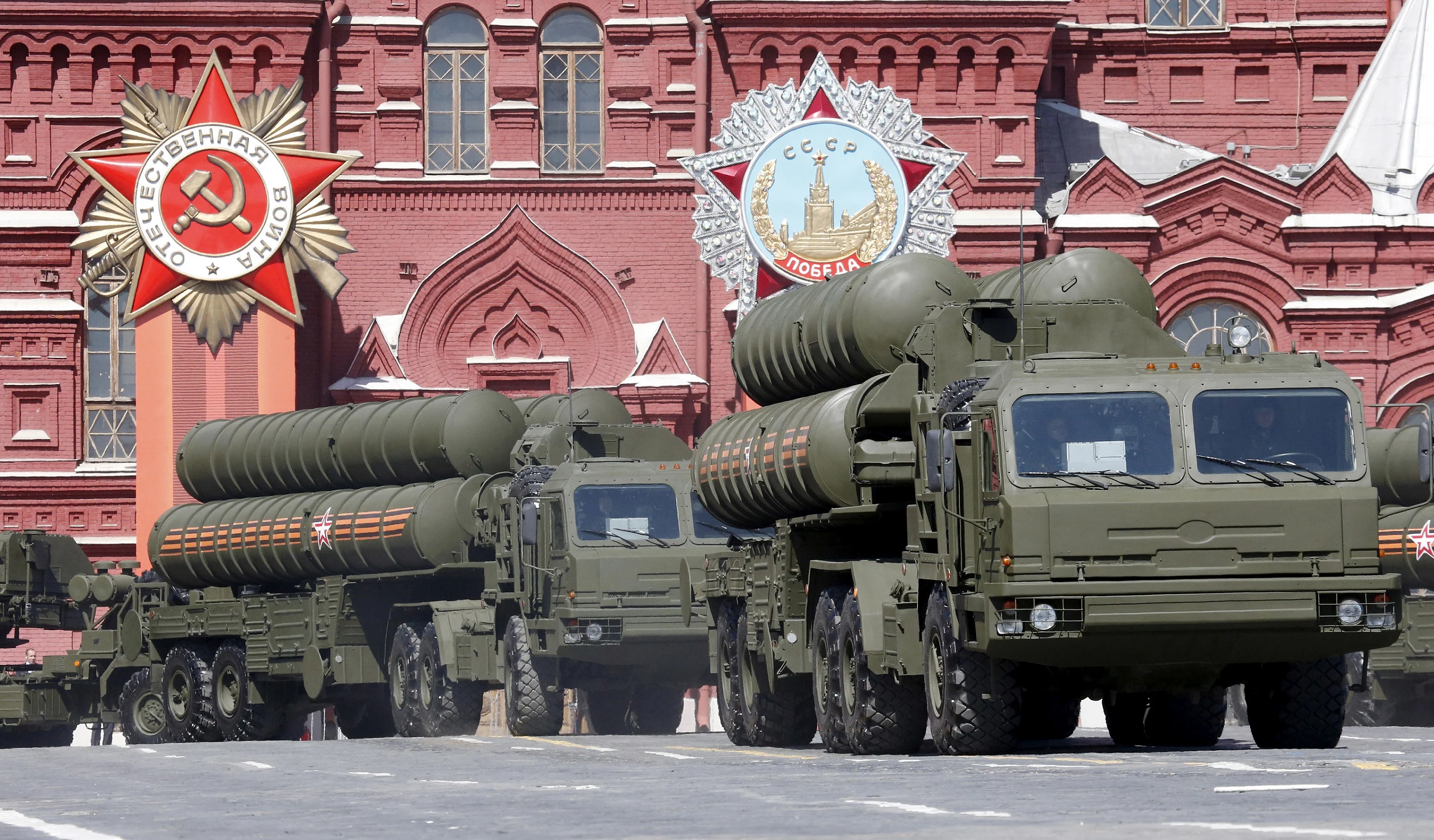 טילי S-400 להגנה אווירית של צבא רוסיה