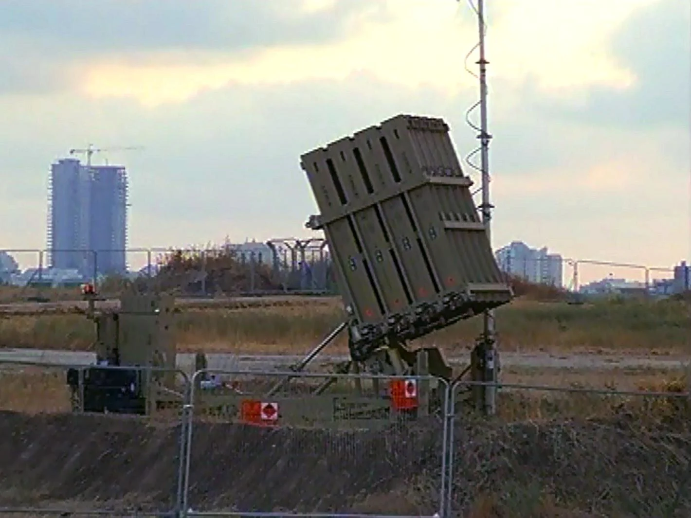 סוללת כיפת ברזל