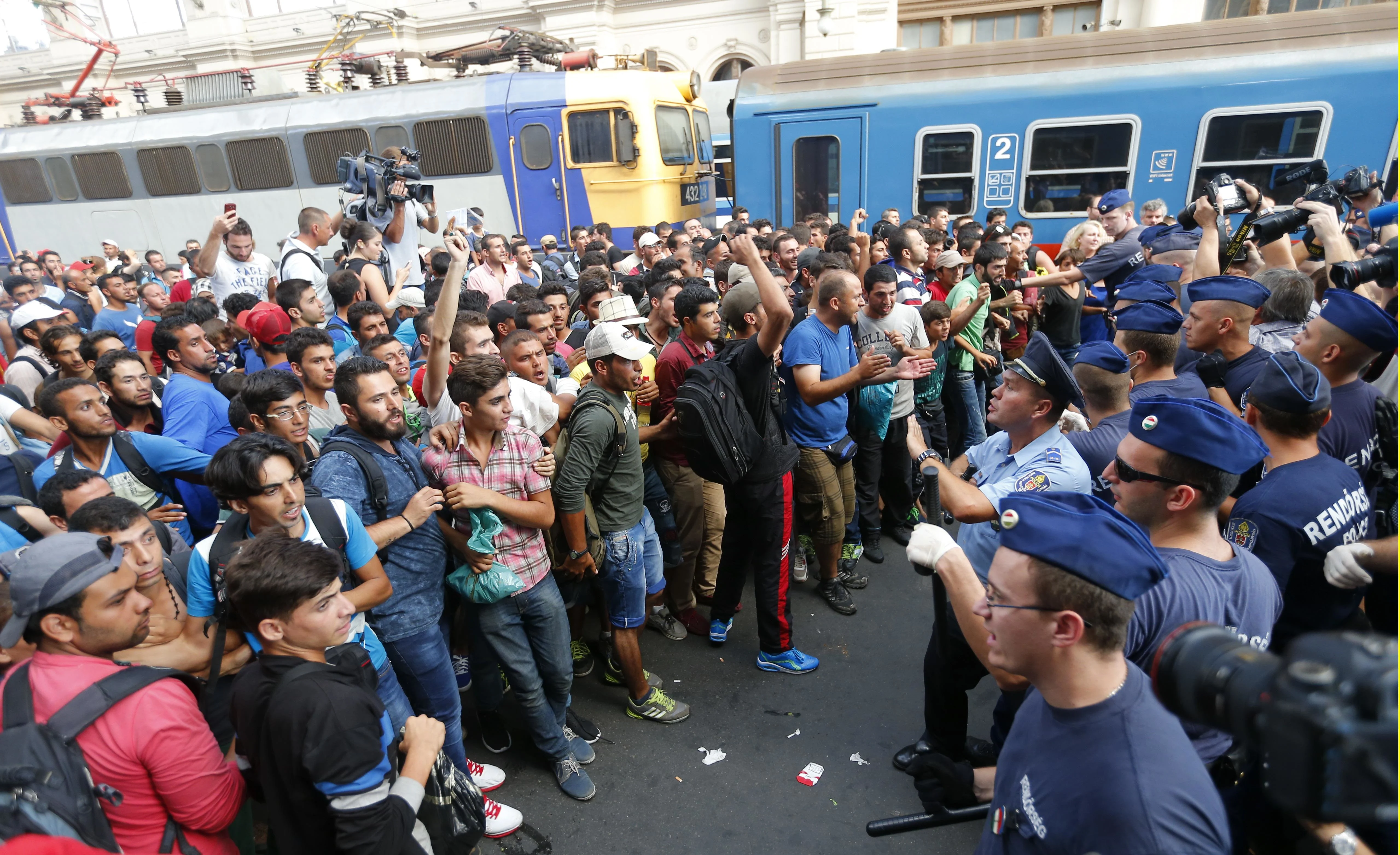 עימותים בין המשטרה ההונגרית למבקשי המקלט במזרח בודפשט