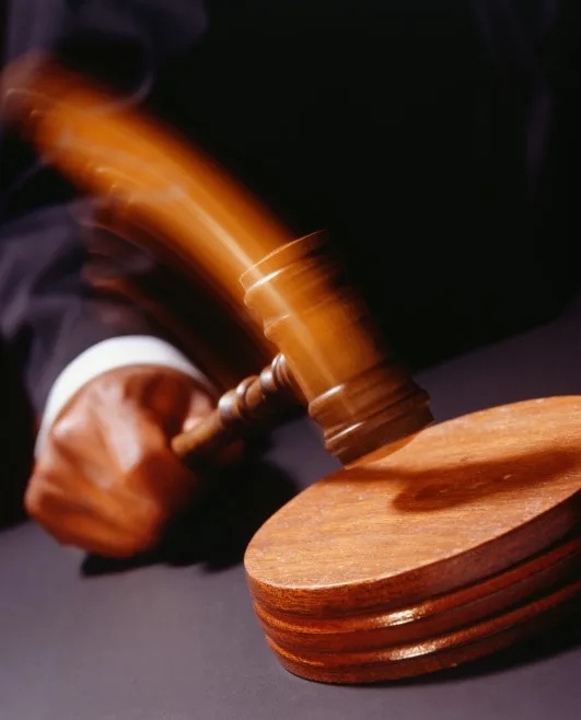 פטיש בית משפט (אילוסטרציה)