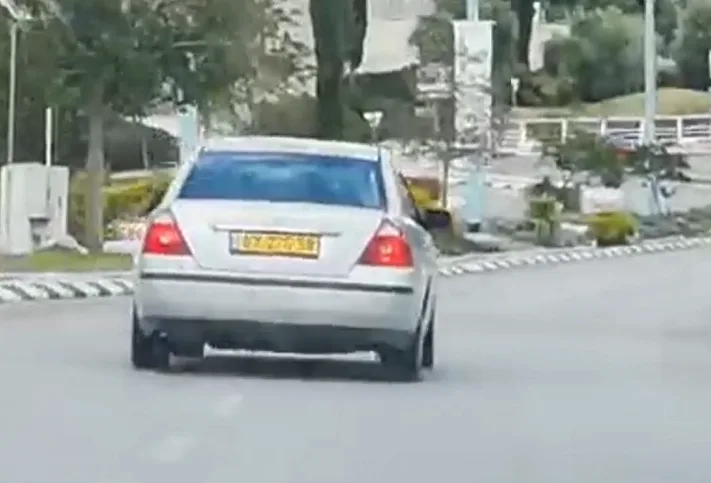 הרכב של שני החשודים שניסו להימלט מהשוטרים