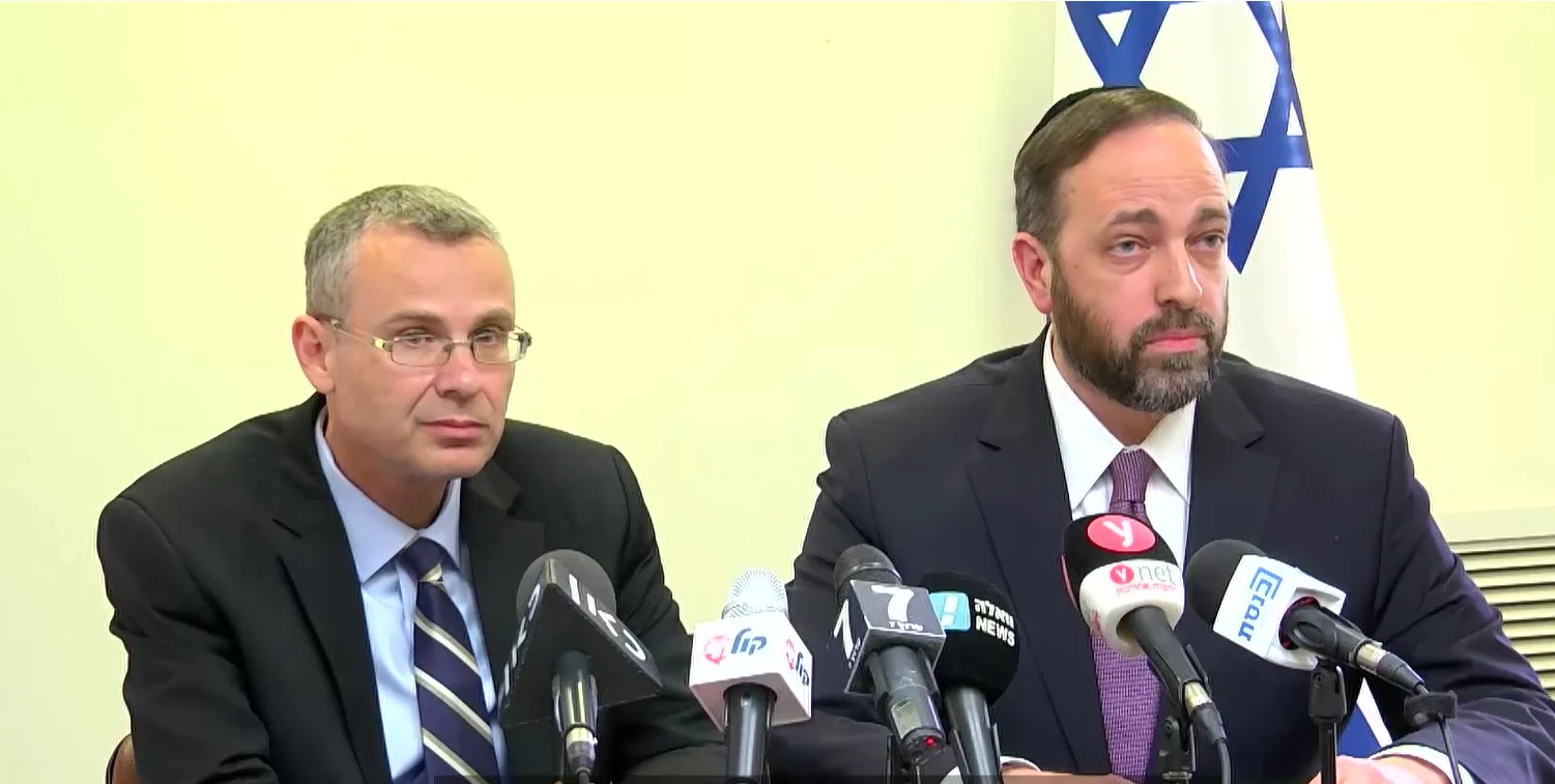 יריב לוין ואריאל אטיאס בפגישת המו''מ הקואליציוני