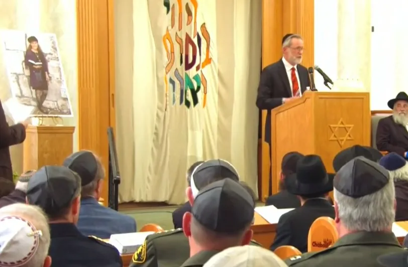 הלווית לורי גילברט קיי, שנרצחה בבית כנסת בקליפורניה