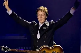 פול מקרטני בהופעה בישראל