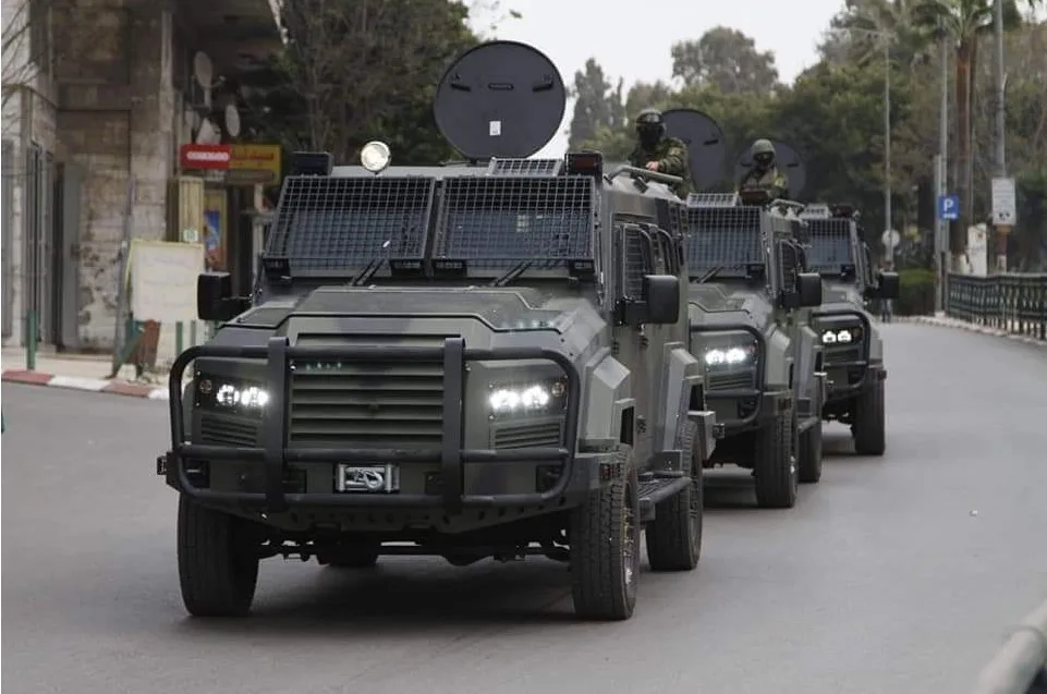 משוריינים שהועברו לרשות מנגנוני הביטחון של הרשות הפלסטינית במתנה מהאיחוד האירופי