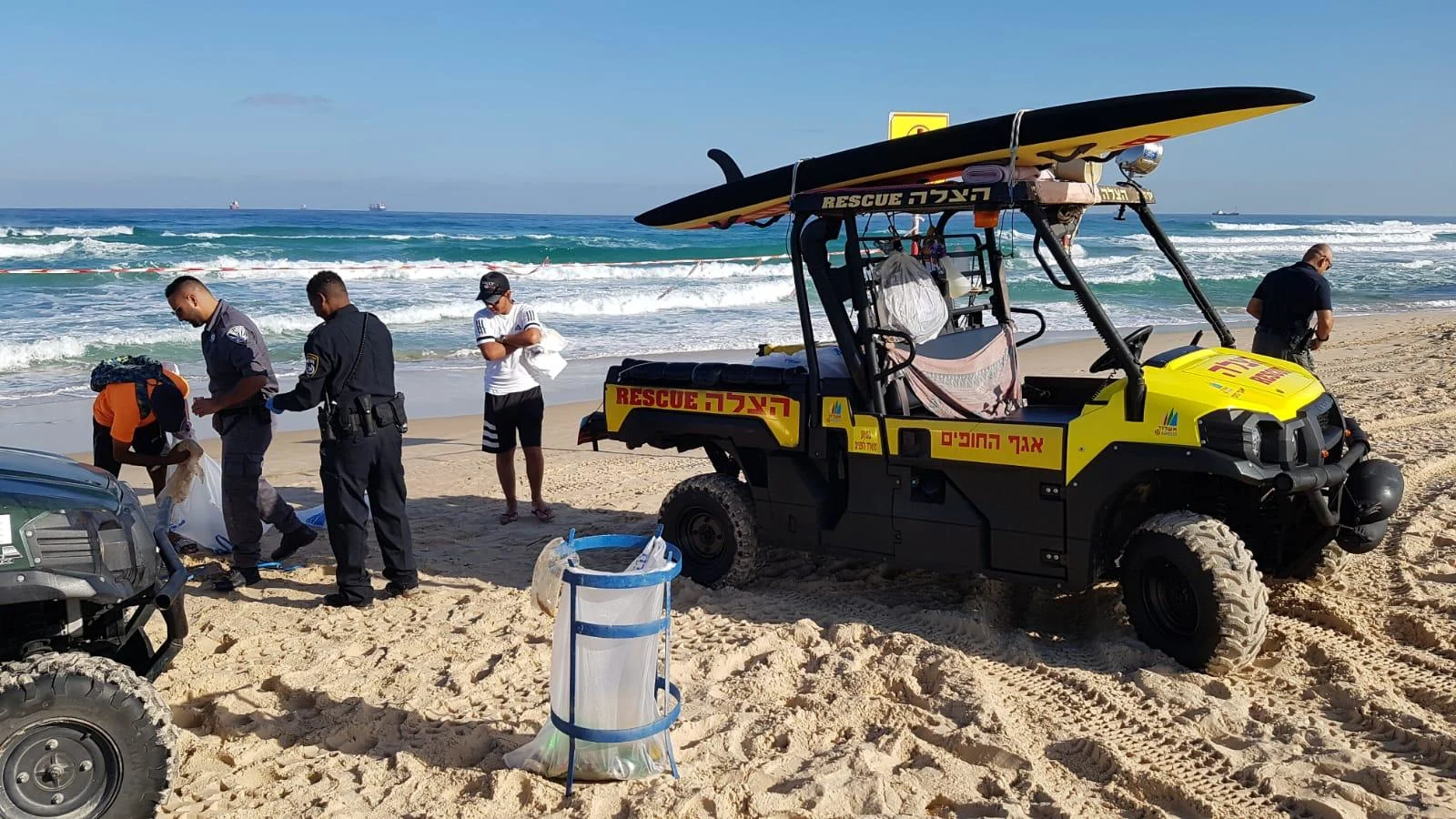 חוף הים באשדוד שבו התגלה שק עם 20 ק''ג חשיש