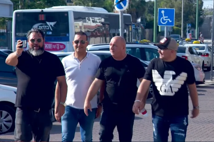 ''מלך חיי הלילה'' וחבורתו