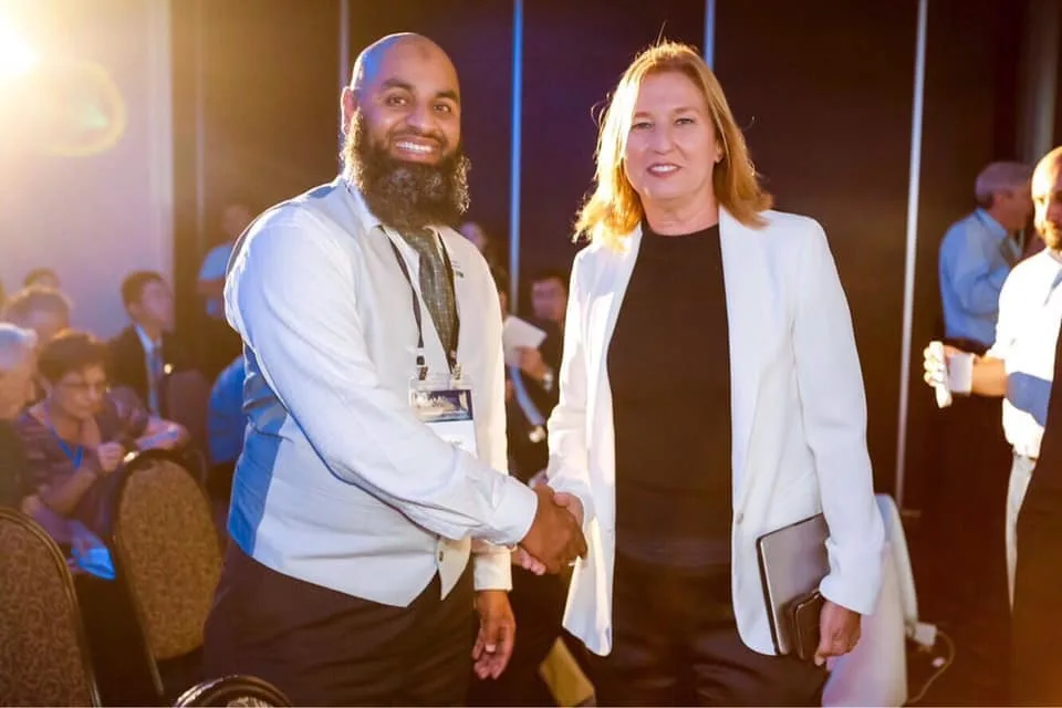 65756522 2601450379873965 2067