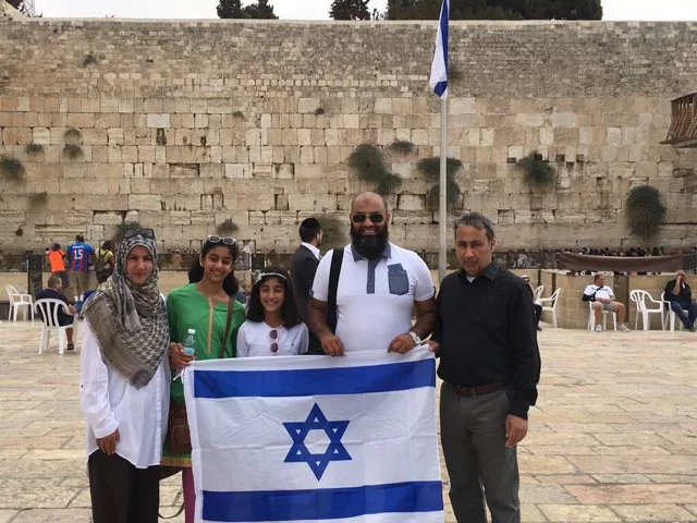 66137946 476343019606315 76651