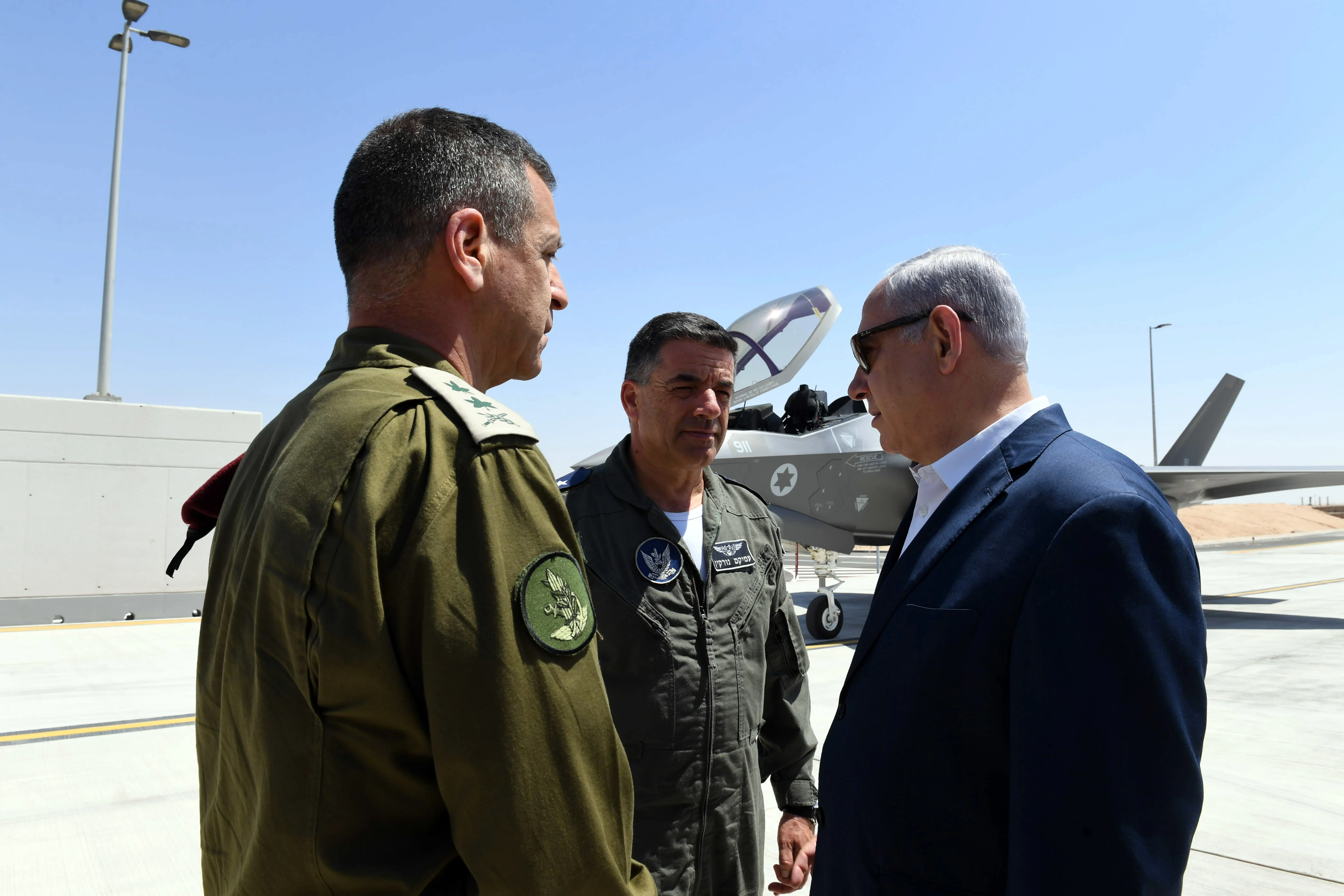 רה''מ נתניהו בביקור בבסיס חה''א נבטים