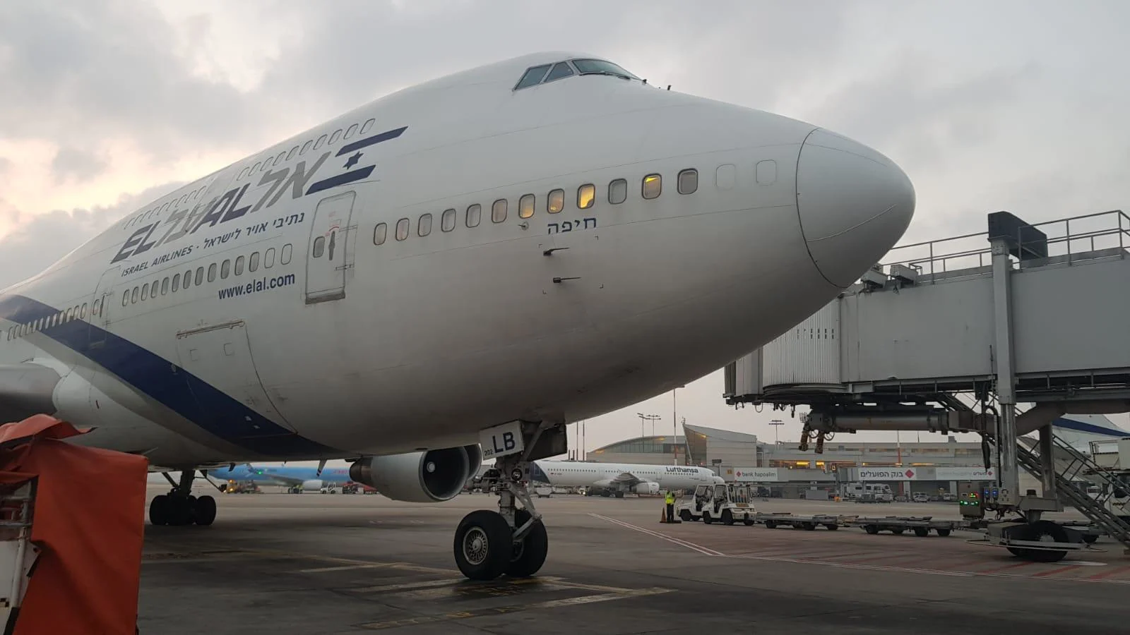 מטוס בואינג 747-400 בטיסתו האחרונה