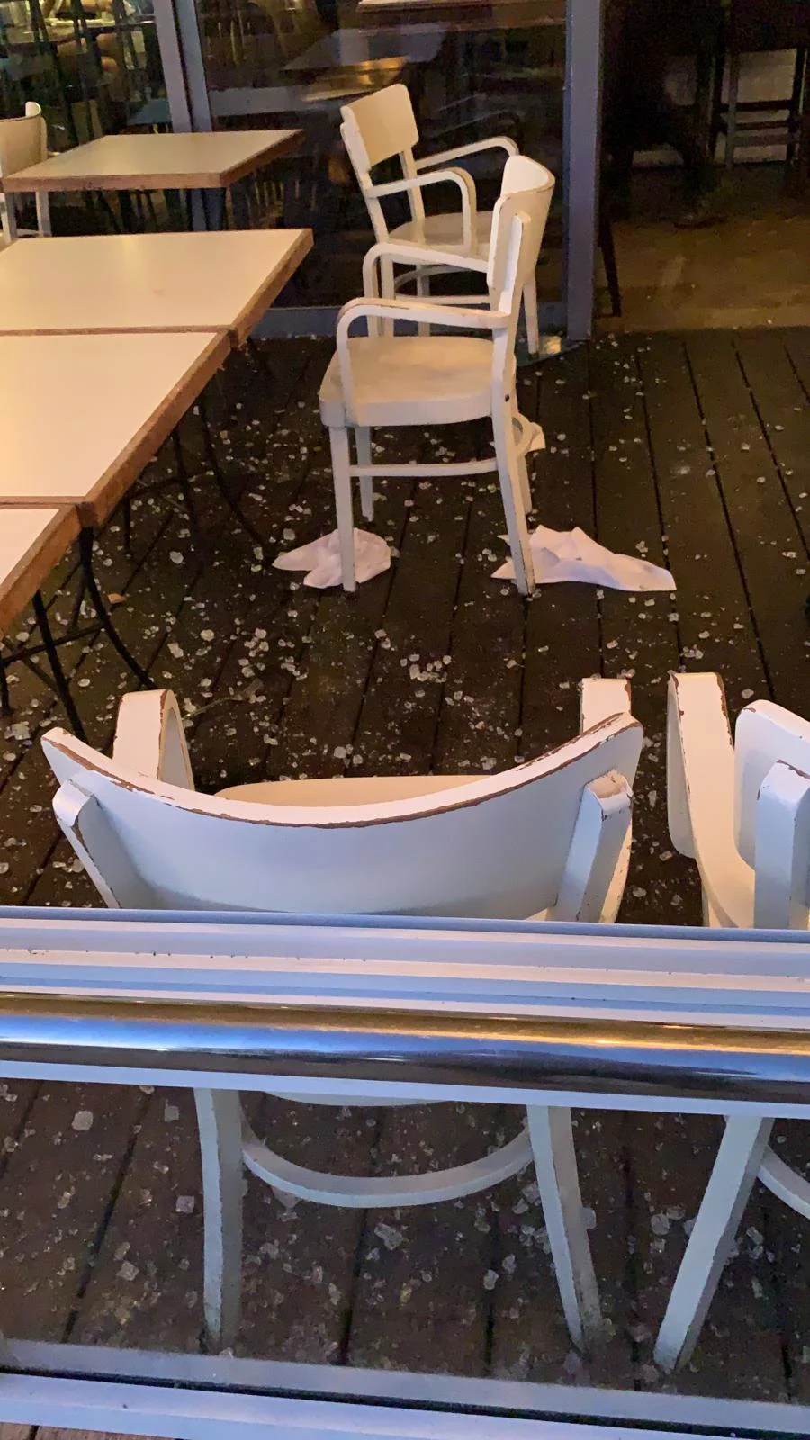 מסעדת סיטארה בתל אביב שבה נפצעו ארבעה בני אדם מנפילת חלון מגובה