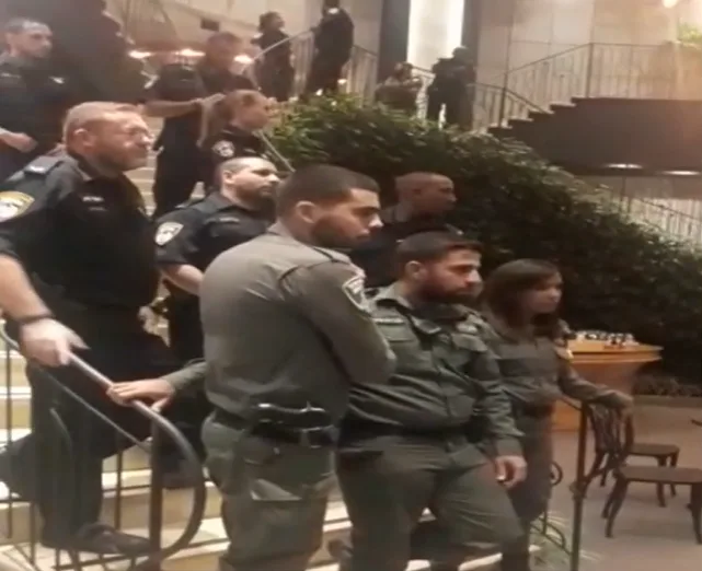 שוטרים שהגיעו לחתונה