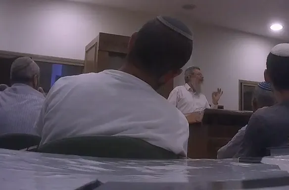 הרב צבי קוסטינר, ראש הישיבה במצפה רמון