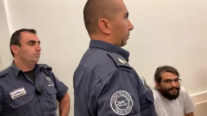 עמוס סילבר: ״אני מרגיש נפלא, אסור לי להגיב״