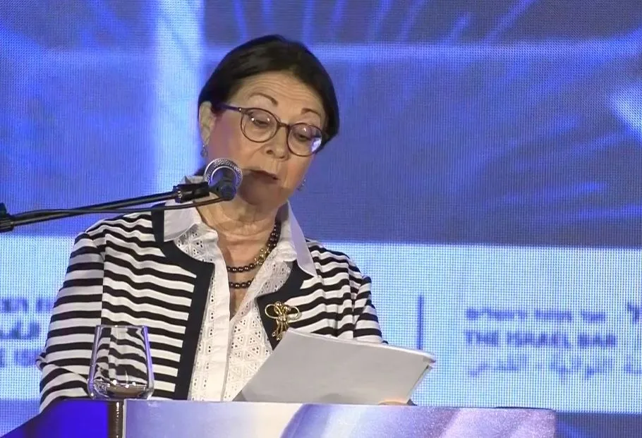 נשיאת בית משפט העליון, אסתר חיות