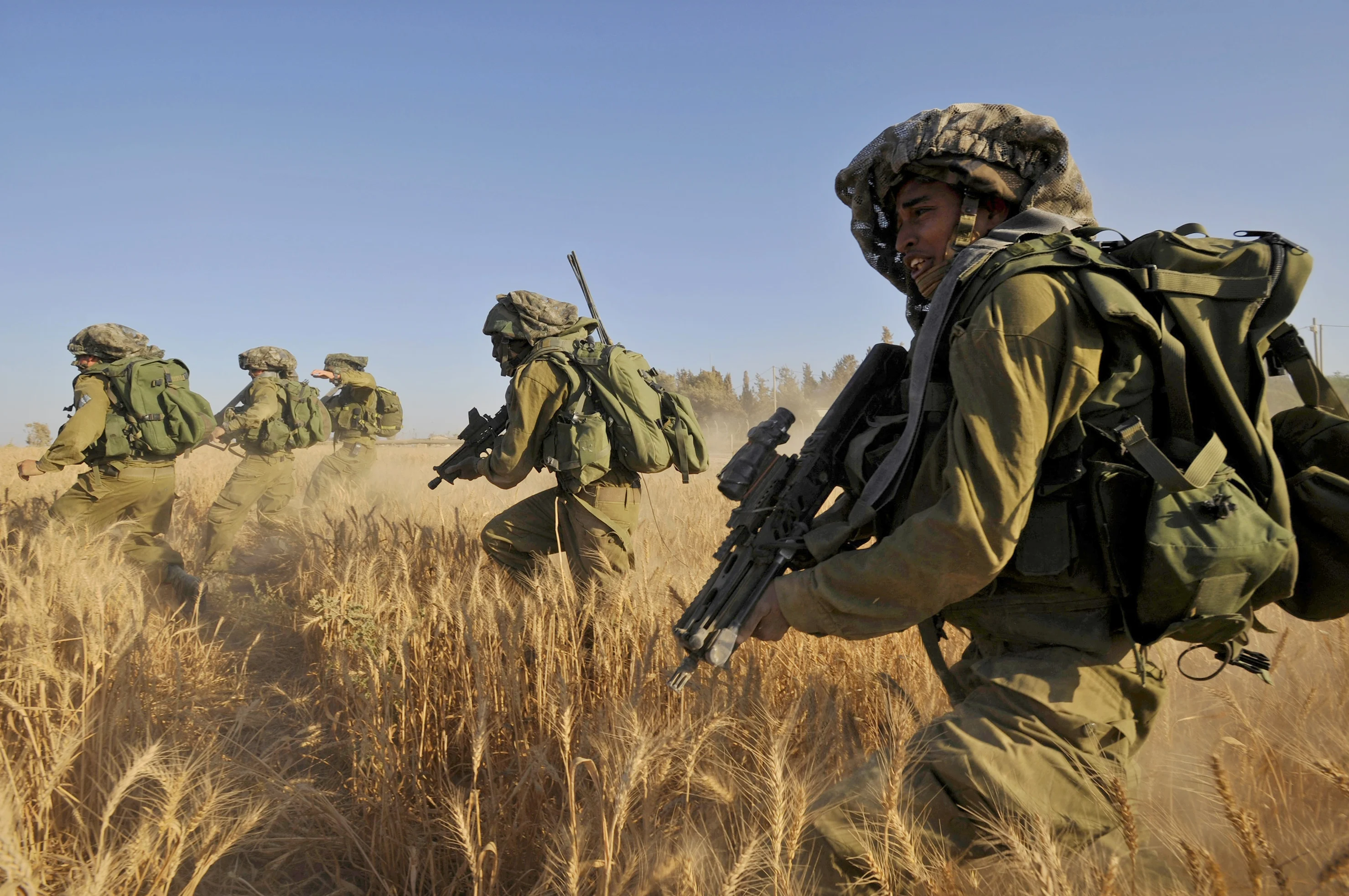חיילים באימון RTR2095K