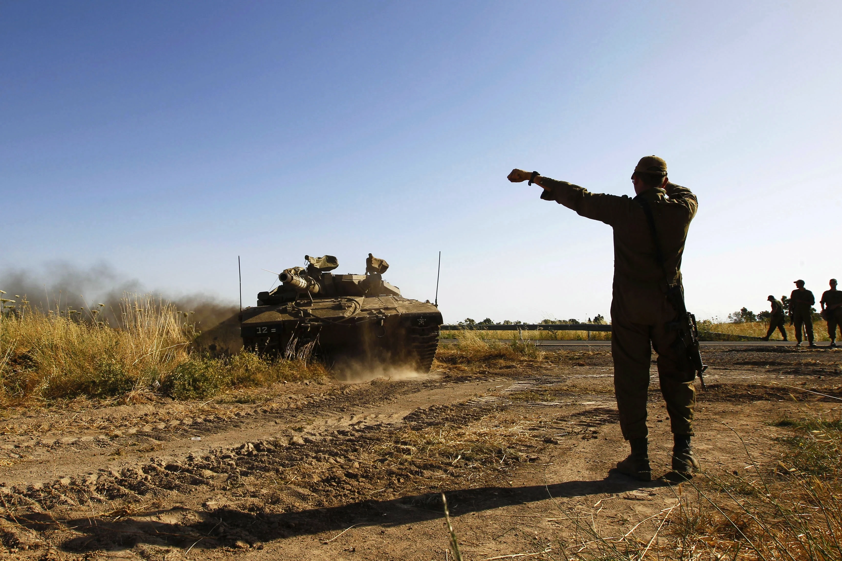 טנקי צה''ל על גבול סוריה