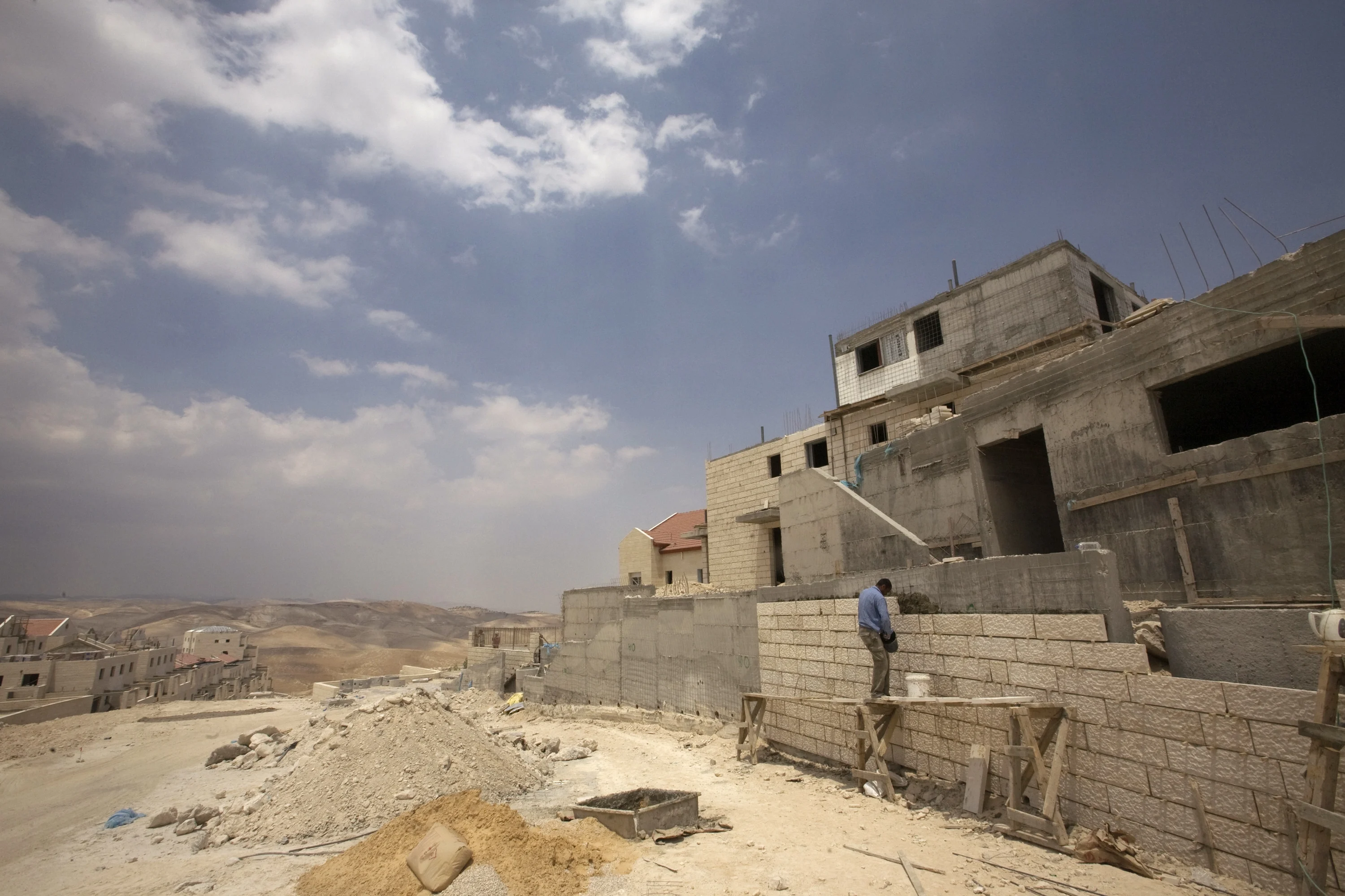 בנייה בהתנחלות