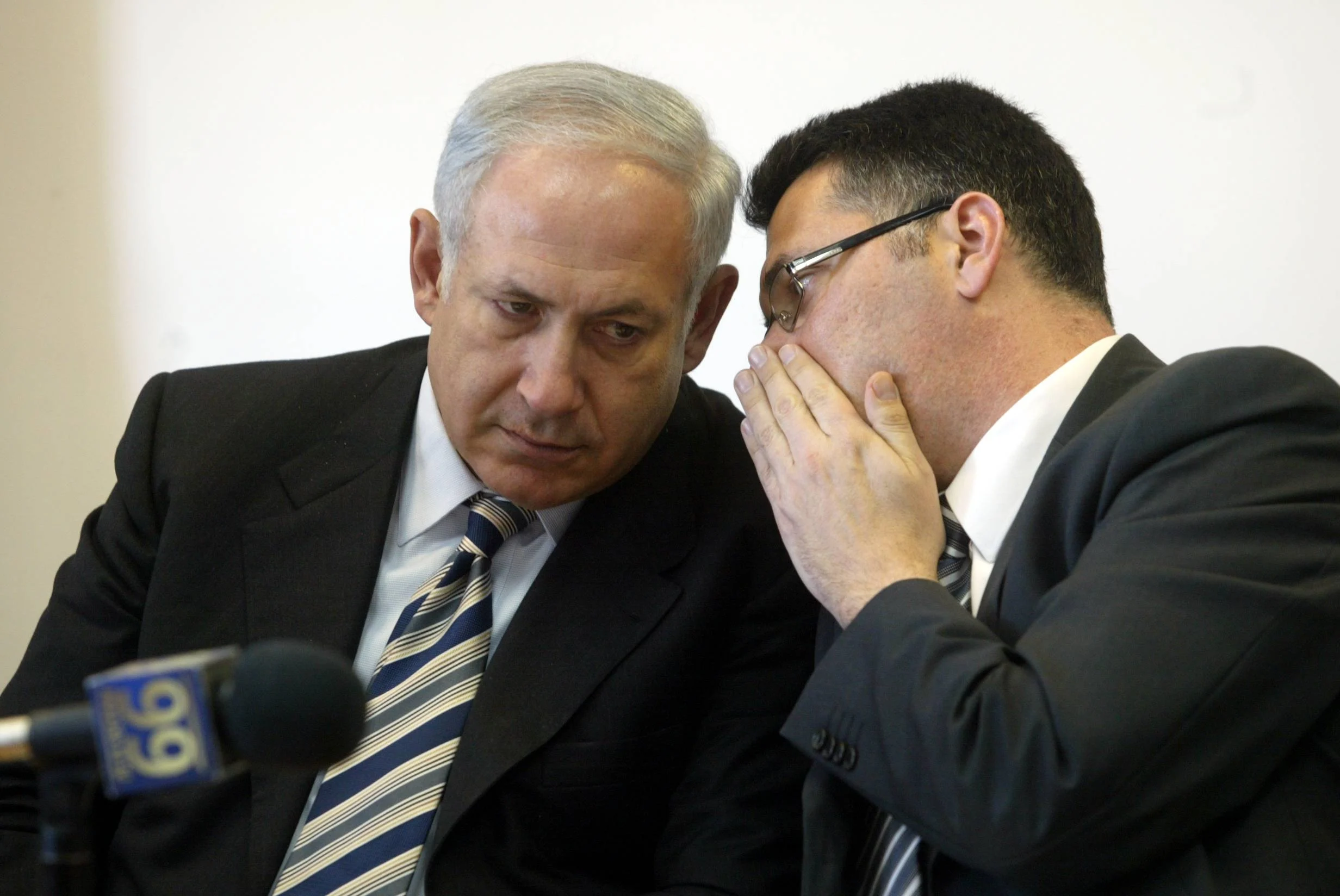 בנימין נתניהו וגדעון סער