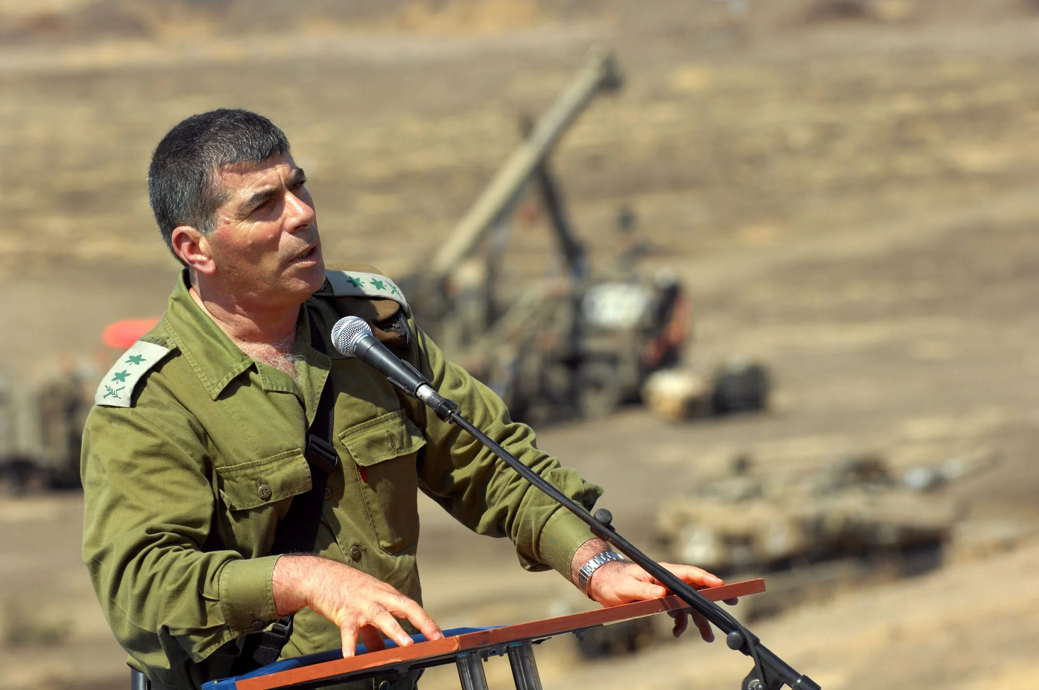 גבי אשכנזי