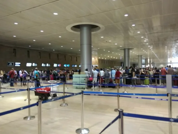 האולם לנוסעים יוצאים בנתב''ג