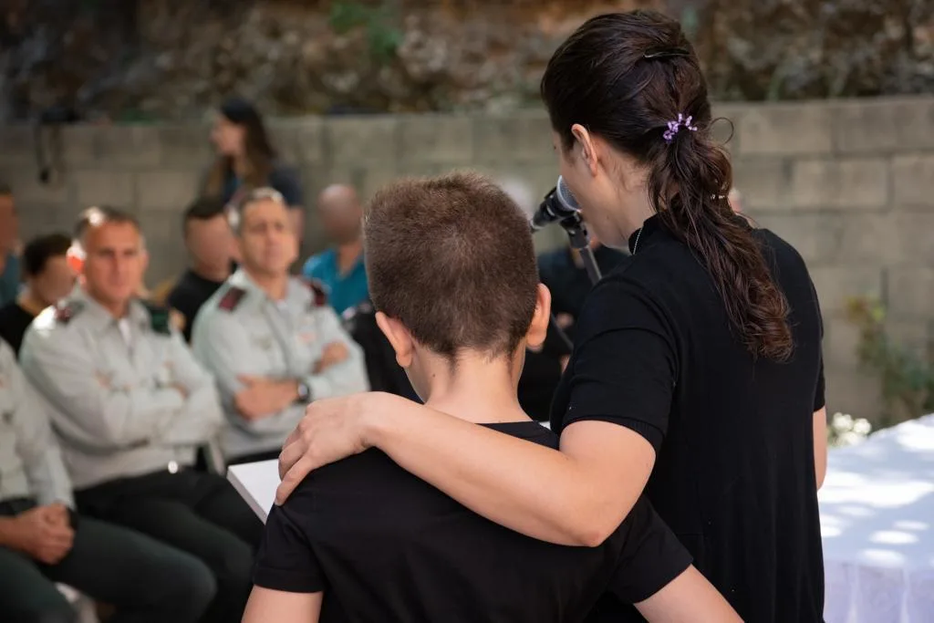 טקס הענקת הציון לשבח למשפחתו של סגן-אלוף מ׳ ז״ל